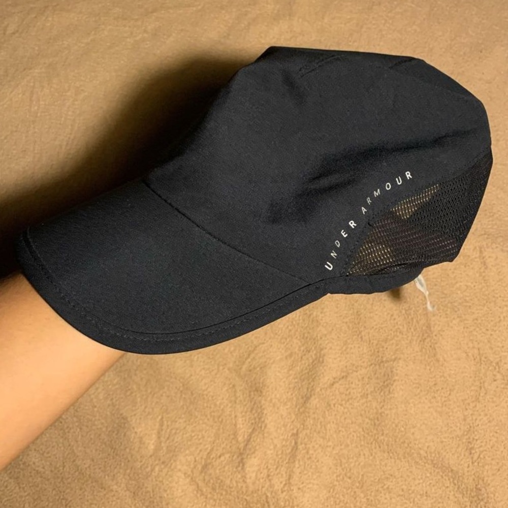 Underarmour running hat